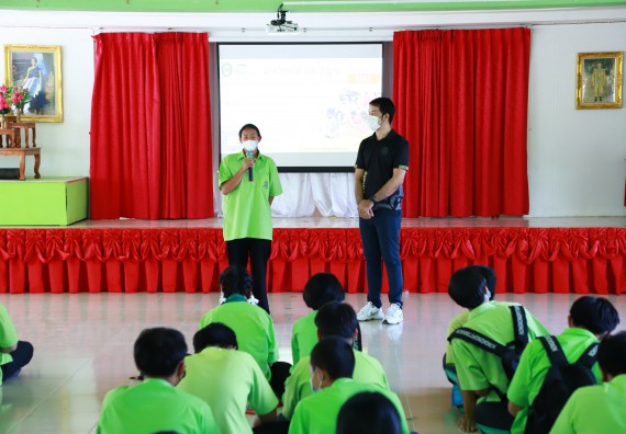 ภาพกิจกรรม  คณะวิทยาศาสตร์และเทคโนโลยี จัดกิจกรรมค่ายวิทยาศาสตร์สัญจร  โรงเรียนหนองกองพิทยาคม