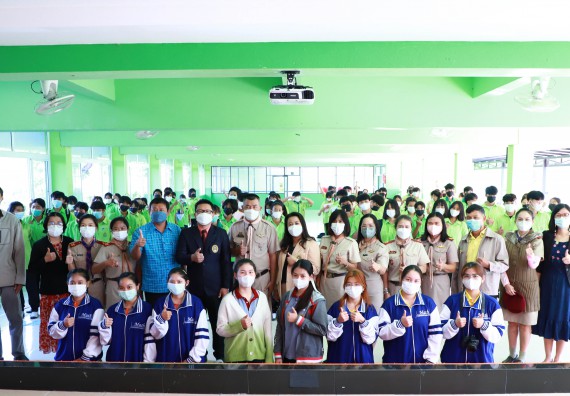 ภาพกิจกรรม  คณะวิทยาศาสตร์และเทคโนโลยี จัดกิจกรรมค่ายวิทยาศาสตร์สัญจร  โรงเรียนหนองกองพิทยาคม