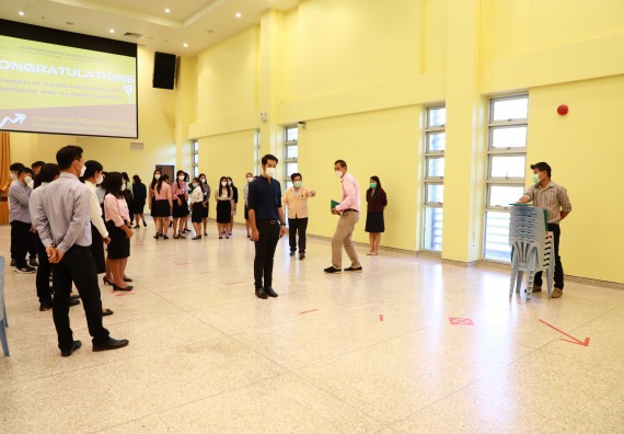 ภาพกิจกรรม  บรรยากาศการฝึกซ้อมพระราชทานปริญญาบัตรประจำปี 2565 กลุ่มย่อย คณะวิทยาศาสตร์และเทคโนโลยีมหาวิทยาลัยราชภัฎกำแพงเพชร