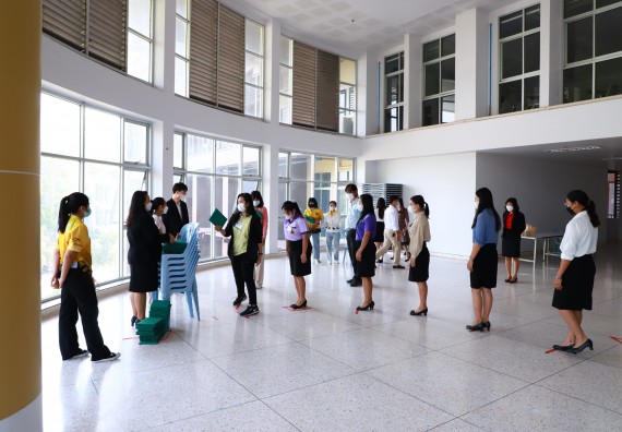 ภาพกิจกรรม  บรรยากาศการฝึกซ้อมพระราชทานปริญญาบัตรประจำปี 2565 กลุ่มย่อย คณะวิทยาศาสตร์และเทคโนโลยีมหาวิทยาลัยราชภัฎกำแพงเพชร