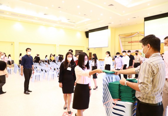 ภาพกิจกรรม  บรรยากาศการฝึกซ้อมพระราชทานปริญญาบัตรประจำปี 2565 กลุ่มย่อย คณะวิทยาศาสตร์และเทคโนโลยีมหาวิทยาลัยราชภัฎกำแพงเพชร