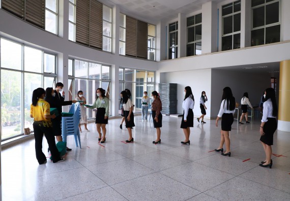 ภาพกิจกรรม  บรรยากาศการฝึกซ้อมพระราชทานปริญญาบัตรประจำปี 2565 กลุ่มย่อย คณะวิทยาศาสตร์และเทคโนโลยีมหาวิทยาลัยราชภัฎกำแพงเพชร