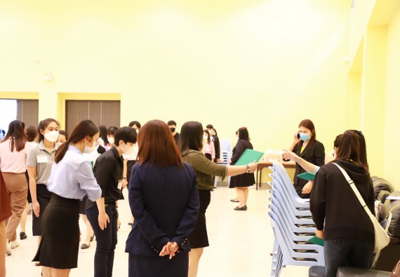 ภาพกิจกรรม  บรรยากาศการฝึกซ้อมพระราชทานปริญญาบัตรประจำปี 2565 กลุ่มย่อย คณะวิทยาศาสตร์และเทคโนโลยีมหาวิทยาลัยราชภัฎกำแพงเพชร