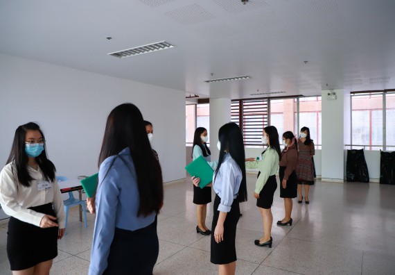 ภาพกิจกรรม  บรรยากาศการฝึกซ้อมพระราชทานปริญญาบัตรประจำปี 2565 กลุ่มย่อย คณะวิทยาศาสตร์และเทคโนโลยีมหาวิทยาลัยราชภัฎกำแพงเพชร