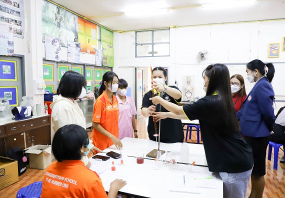 ภาพกิจกรรม  คณะวิทยาศาสตร์และเทคโนโลยี จัดกิจกรรมค่ายวิทยาศาสตร์สัญจร ปีการศึกษา 2565  โรงเรียนบ่อแก้ววิทยา