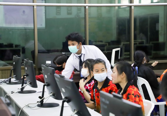 ภาพกิจกรรม  คณะวิทยาศาสตร์และเทคโนโลยี จัดกิจกรรมค่ายวิทยาศาสตร์สัญจร ปีการศึกษา 2565  โรงเรียนบ่อแก้ววิทยา