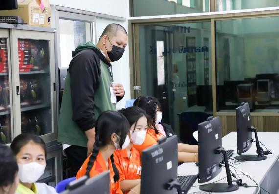 ภาพกิจกรรม  คณะวิทยาศาสตร์และเทคโนโลยี จัดกิจกรรมค่ายวิทยาศาสตร์สัญจร ปีการศึกษา 2565  โรงเรียนบ่อแก้ววิทยา