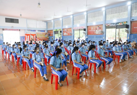 ภาพกิจกรรม  คณะวิทยาศาสตร์และเทคโนโลยี จัดกิจกรรมค่ายวิทยาศาสตร์สัญจร ปีการศึกษา 2565  โรงเรียนโกสัมพีวิทยา