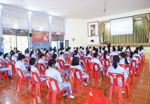 ภาพกิจกรรม  คณะวิทยาศาสตร์และเทคโนโลยี จัดกิจกรรมค่ายวิทยาศาสตร์สัญจร ปีการศึกษา 2565  โรงเรียนโกสัมพีวิทยา