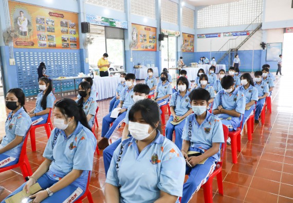 ภาพกิจกรรม  คณะวิทยาศาสตร์และเทคโนโลยี จัดกิจกรรมค่ายวิทยาศาสตร์สัญจร ปีการศึกษา 2565  โรงเรียนโกสัมพีวิทยา