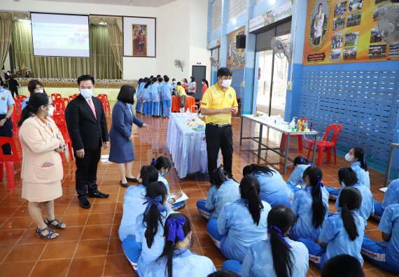 ภาพกิจกรรม  คณะวิทยาศาสตร์และเทคโนโลยี จัดกิจกรรมค่ายวิทยาศาสตร์สัญจร ปีการศึกษา 2565  โรงเรียนโกสัมพีวิทยา