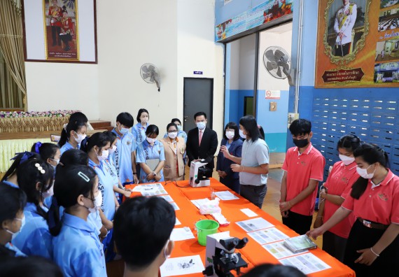 ภาพกิจกรรม  คณะวิทยาศาสตร์และเทคโนโลยี จัดกิจกรรมค่ายวิทยาศาสตร์สัญจร ปีการศึกษา 2565  โรงเรียนโกสัมพีวิทยา