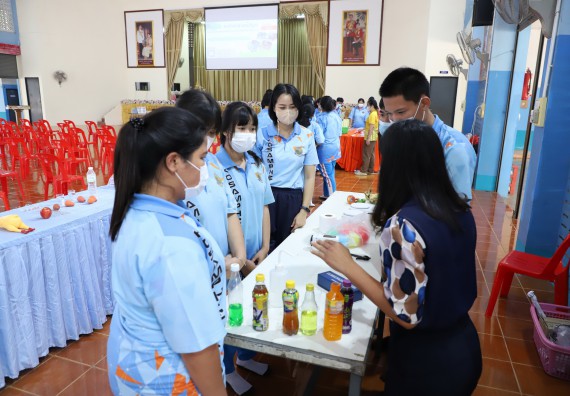 ภาพกิจกรรม  คณะวิทยาศาสตร์และเทคโนโลยี จัดกิจกรรมค่ายวิทยาศาสตร์สัญจร ปีการศึกษา 2565  โรงเรียนโกสัมพีวิทยา