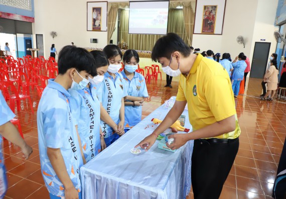 ภาพกิจกรรม  คณะวิทยาศาสตร์และเทคโนโลยี จัดกิจกรรมค่ายวิทยาศาสตร์สัญจร ปีการศึกษา 2565  โรงเรียนโกสัมพีวิทยา