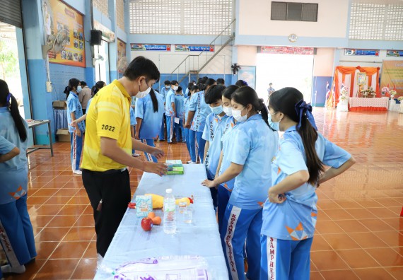 ภาพกิจกรรม  คณะวิทยาศาสตร์และเทคโนโลยี จัดกิจกรรมค่ายวิทยาศาสตร์สัญจร ปีการศึกษา 2565  โรงเรียนโกสัมพีวิทยา