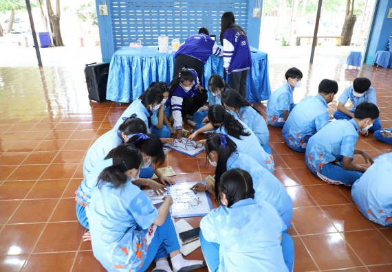 ภาพกิจกรรม  คณะวิทยาศาสตร์และเทคโนโลยี จัดกิจกรรมค่ายวิทยาศาสตร์สัญจร ปีการศึกษา 2565  โรงเรียนโกสัมพีวิทยา