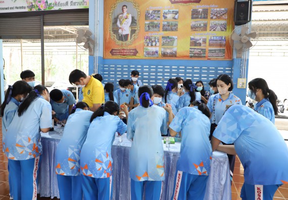 ภาพกิจกรรม  คณะวิทยาศาสตร์และเทคโนโลยี จัดกิจกรรมค่ายวิทยาศาสตร์สัญจร ปีการศึกษา 2565  โรงเรียนโกสัมพีวิทยา