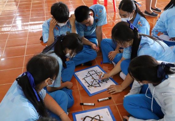 ภาพกิจกรรม  คณะวิทยาศาสตร์และเทคโนโลยี จัดกิจกรรมค่ายวิทยาศาสตร์สัญจร ปีการศึกษา 2565  โรงเรียนโกสัมพีวิทยา