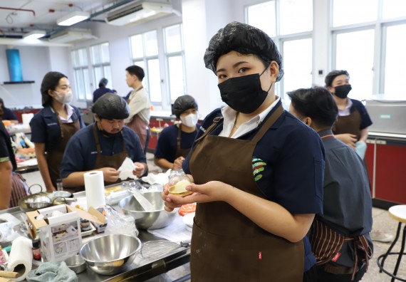 ภาพกิจกรรม  โปรแกรมวิชาวิทยาศาสตร์และเทคโนโลยีการอาหาร จัดอบรมเชิงปฏิบัติการ เรื่อง การพัฒนาผลิตภัณฑ์อาหารด้วยนวัตกรรม