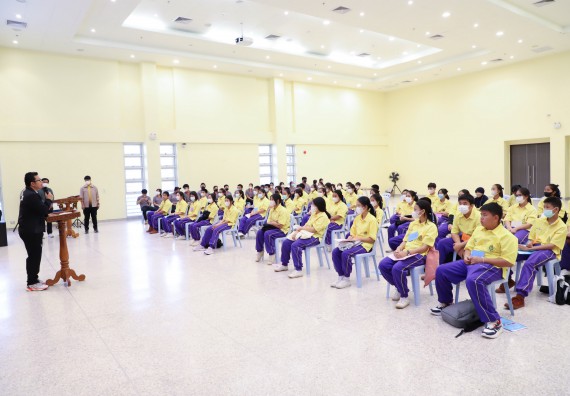 ภาพกิจกรรม  คณะวิทยาศาสตร์และเทคโนโลยี จัดอบรมเชิงปฏิบัติการเพื่อพัฒนาทักษะทางวิทยาศาสตร์และคณิตศาสตร์ โครงการพัฒนาการจัดการเรียนการสอนในห้องเรียนพิเศษวิทยาศาสตร์ คณิตศาสตร์ เข้มข้น (ISM)