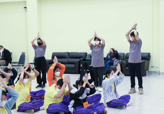 ภาพกิจกรรม  คณะวิทยาศาสตร์และเทคโนโลยี จัดอบรมเชิงปฏิบัติการเพื่อพัฒนาทักษะทางวิทยาศาสตร์และคณิตศาสตร์ โครงการพัฒนาการจัดการเรียนการสอนในห้องเรียนพิเศษวิทยาศาสตร์ คณิตศาสตร์ เข้มข้น (ISM)