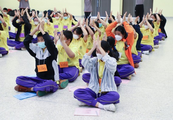 ภาพกิจกรรม  คณะวิทยาศาสตร์และเทคโนโลยี จัดอบรมเชิงปฏิบัติการเพื่อพัฒนาทักษะทางวิทยาศาสตร์และคณิตศาสตร์ โครงการพัฒนาการจัดการเรียนการสอนในห้องเรียนพิเศษวิทยาศาสตร์ คณิตศาสตร์ เข้มข้น (ISM)