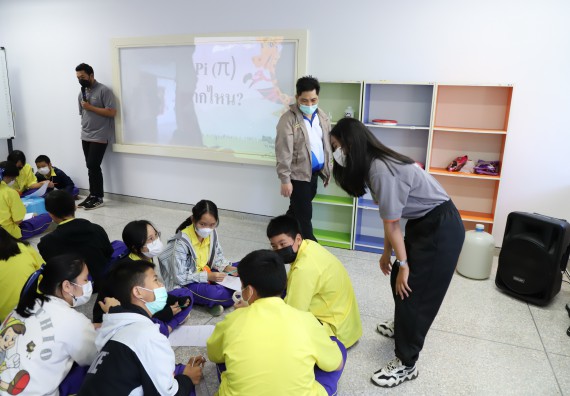 ภาพกิจกรรม  คณะวิทยาศาสตร์และเทคโนโลยี จัดอบรมเชิงปฏิบัติการเพื่อพัฒนาทักษะทางวิทยาศาสตร์และคณิตศาสตร์ โครงการพัฒนาการจัดการเรียนการสอนในห้องเรียนพิเศษวิทยาศาสตร์ คณิตศาสตร์ เข้มข้น (ISM)