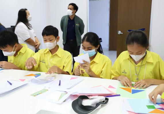 ภาพกิจกรรม  คณะวิทยาศาสตร์และเทคโนโลยี จัดอบรมเชิงปฏิบัติการเพื่อพัฒนาทักษะทางวิทยาศาสตร์และคณิตศาสตร์ โครงการพัฒนาการจัดการเรียนการสอนในห้องเรียนพิเศษวิทยาศาสตร์ คณิตศาสตร์ เข้มข้น (ISM)