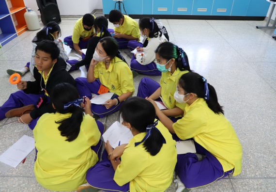 ภาพกิจกรรม  คณะวิทยาศาสตร์และเทคโนโลยี จัดอบรมเชิงปฏิบัติการเพื่อพัฒนาทักษะทางวิทยาศาสตร์และคณิตศาสตร์ โครงการพัฒนาการจัดการเรียนการสอนในห้องเรียนพิเศษวิทยาศาสตร์ คณิตศาสตร์ เข้มข้น (ISM)