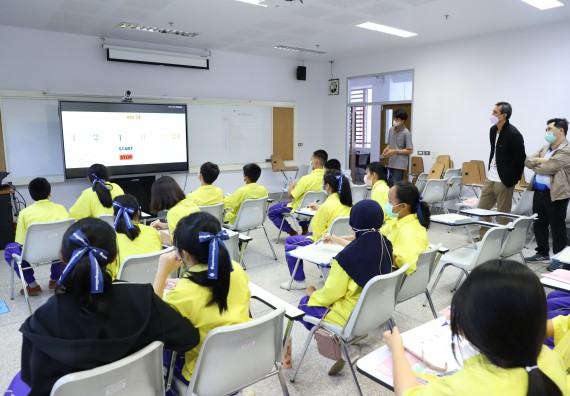 ภาพกิจกรรม  คณะวิทยาศาสตร์และเทคโนโลยี จัดอบรมเชิงปฏิบัติการเพื่อพัฒนาทักษะทางวิทยาศาสตร์และคณิตศาสตร์ โครงการพัฒนาการจัดการเรียนการสอนในห้องเรียนพิเศษวิทยาศาสตร์ คณิตศาสตร์ เข้มข้น (ISM)