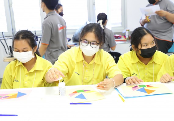 ภาพกิจกรรม  คณะวิทยาศาสตร์และเทคโนโลยี จัดอบรมเชิงปฏิบัติการเพื่อพัฒนาทักษะทางวิทยาศาสตร์และคณิตศาสตร์ โครงการพัฒนาการจัดการเรียนการสอนในห้องเรียนพิเศษวิทยาศาสตร์ คณิตศาสตร์ เข้มข้น (ISM)