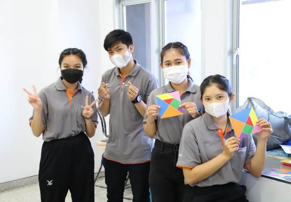 ภาพกิจกรรม  คณะวิทยาศาสตร์และเทคโนโลยี จัดอบรมเชิงปฏิบัติการเพื่อพัฒนาทักษะทางวิทยาศาสตร์และคณิตศาสตร์ โครงการพัฒนาการจัดการเรียนการสอนในห้องเรียนพิเศษวิทยาศาสตร์ คณิตศาสตร์ เข้มข้น (ISM)