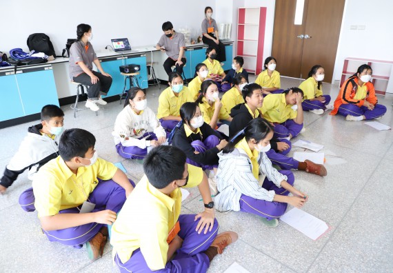 ภาพกิจกรรม  คณะวิทยาศาสตร์และเทคโนโลยี จัดอบรมเชิงปฏิบัติการเพื่อพัฒนาทักษะทางวิทยาศาสตร์และคณิตศาสตร์ โครงการพัฒนาการจัดการเรียนการสอนในห้องเรียนพิเศษวิทยาศาสตร์ คณิตศาสตร์ เข้มข้น (ISM)