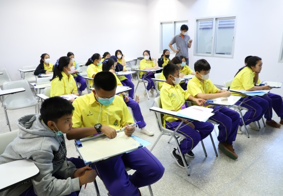 ภาพกิจกรรม  คณะวิทยาศาสตร์และเทคโนโลยี จัดอบรมเชิงปฏิบัติการเพื่อพัฒนาทักษะทางวิทยาศาสตร์และคณิตศาสตร์ โครงการพัฒนาการจัดการเรียนการสอนในห้องเรียนพิเศษวิทยาศาสตร์ คณิตศาสตร์ เข้มข้น (ISM)