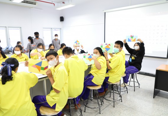 ภาพกิจกรรม  คณะวิทยาศาสตร์และเทคโนโลยี จัดอบรมเชิงปฏิบัติการเพื่อพัฒนาทักษะทางวิทยาศาสตร์และคณิตศาสตร์ โครงการพัฒนาการจัดการเรียนการสอนในห้องเรียนพิเศษวิทยาศาสตร์ คณิตศาสตร์ เข้มข้น (ISM)