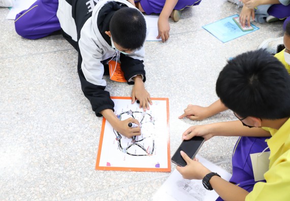 ภาพกิจกรรม  คณะวิทยาศาสตร์และเทคโนโลยี จัดอบรมเชิงปฏิบัติการเพื่อพัฒนาทักษะทางวิทยาศาสตร์และคณิตศาสตร์ โครงการพัฒนาการจัดการเรียนการสอนในห้องเรียนพิเศษวิทยาศาสตร์ คณิตศาสตร์ เข้มข้น (ISM)