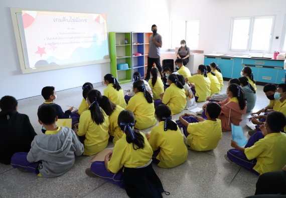 ภาพกิจกรรม  คณะวิทยาศาสตร์และเทคโนโลยี จัดอบรมเชิงปฏิบัติการเพื่อพัฒนาทักษะทางวิทยาศาสตร์และคณิตศาสตร์ โครงการพัฒนาการจัดการเรียนการสอนในห้องเรียนพิเศษวิทยาศาสตร์ คณิตศาสตร์ เข้มข้น (ISM)