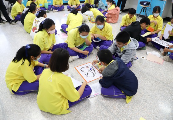 ภาพกิจกรรม  คณะวิทยาศาสตร์และเทคโนโลยี จัดอบรมเชิงปฏิบัติการเพื่อพัฒนาทักษะทางวิทยาศาสตร์และคณิตศาสตร์ โครงการพัฒนาการจัดการเรียนการสอนในห้องเรียนพิเศษวิทยาศาสตร์ คณิตศาสตร์ เข้มข้น (ISM)