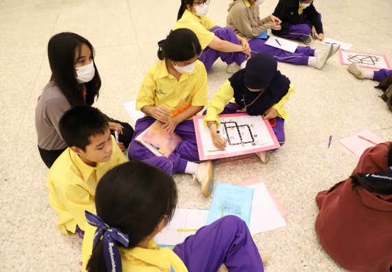 ภาพกิจกรรม  คณะวิทยาศาสตร์และเทคโนโลยี จัดอบรมเชิงปฏิบัติการเพื่อพัฒนาทักษะทางวิทยาศาสตร์และคณิตศาสตร์ โครงการพัฒนาการจัดการเรียนการสอนในห้องเรียนพิเศษวิทยาศาสตร์ คณิตศาสตร์ เข้มข้น (ISM)