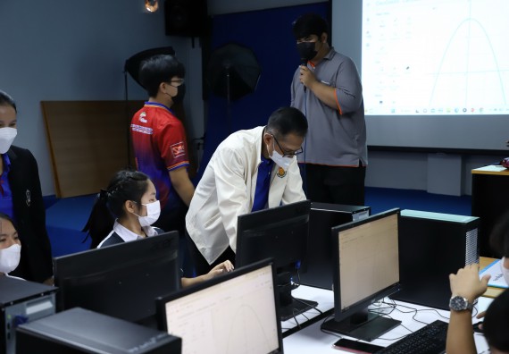 ภาพกิจกรรม   คณะวิทยาศาสตร์และเทคโนโลยี จัดกิจกรรมค่ายวิทยาศาสตร์สัญจร ปีการศึกษา 2565  โรงเรียนวชิรปราการวิทยาคม