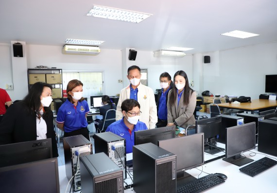 ภาพกิจกรรม   คณะวิทยาศาสตร์และเทคโนโลยี จัดกิจกรรมค่ายวิทยาศาสตร์สัญจร ปีการศึกษา 2565  โรงเรียนวชิรปราการวิทยาคม