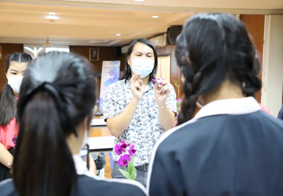 ภาพกิจกรรม   คณะวิทยาศาสตร์และเทคโนโลยี จัดกิจกรรมค่ายวิทยาศาสตร์สัญจร ปีการศึกษา 2565  โรงเรียนวชิรปราการวิทยาคม