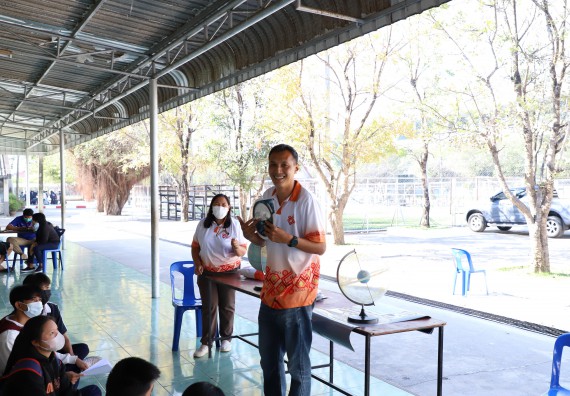 ภาพกิจกรรม   คณะวิทยาศาสตร์และเทคโนโลยี จัดกิจกรรมค่ายวิทยาศาสตร์สัญจร ปีการศึกษา 2565  โรงเรียนวชิรปราการวิทยาคม