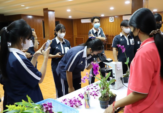 ภาพกิจกรรม   คณะวิทยาศาสตร์และเทคโนโลยี จัดกิจกรรมค่ายวิทยาศาสตร์สัญจร ปีการศึกษา 2565  โรงเรียนวชิรปราการวิทยาคม