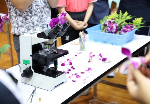 ภาพกิจกรรม   คณะวิทยาศาสตร์และเทคโนโลยี จัดกิจกรรมค่ายวิทยาศาสตร์สัญจร ปีการศึกษา 2565  โรงเรียนวชิรปราการวิทยาคม