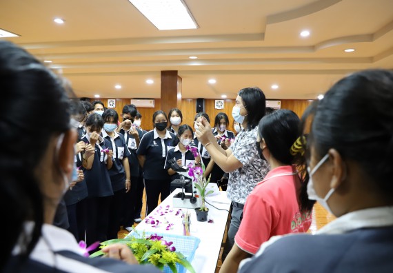 ภาพกิจกรรม   คณะวิทยาศาสตร์และเทคโนโลยี จัดกิจกรรมค่ายวิทยาศาสตร์สัญจร ปีการศึกษา 2565  โรงเรียนวชิรปราการวิทยาคม