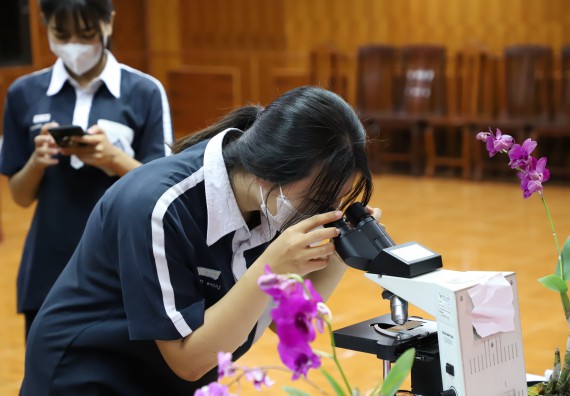 ภาพกิจกรรม   คณะวิทยาศาสตร์และเทคโนโลยี จัดกิจกรรมค่ายวิทยาศาสตร์สัญจร ปีการศึกษา 2565  โรงเรียนวชิรปราการวิทยาคม