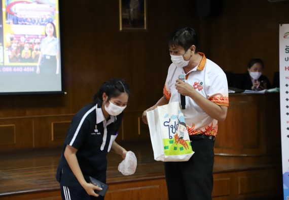 ภาพกิจกรรม   คณะวิทยาศาสตร์และเทคโนโลยี จัดกิจกรรมค่ายวิทยาศาสตร์สัญจร ปีการศึกษา 2565  โรงเรียนวชิรปราการวิทยาคม