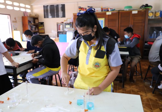 ภาพกิจกรรม  คณะวิทยาศาสตร์และเทคโนโลยี จัดกิจกรรมค่ายวิทยาศาสตร์สัญจร ปีการศึกษา 2565  โรงเรียนสลกบาตรวิทยา