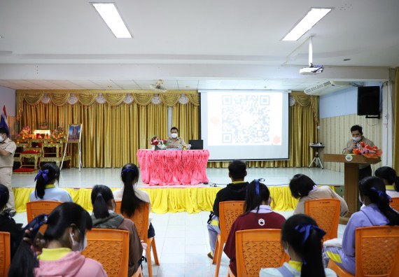 ภาพกิจกรรม  คณะวิทยาศาสตร์และเทคโนโลยี จัดกิจกรรมค่ายวิทยาศาสตร์สัญจร ปีการศึกษา 2565  โรงเรียนสลกบาตรวิทยา